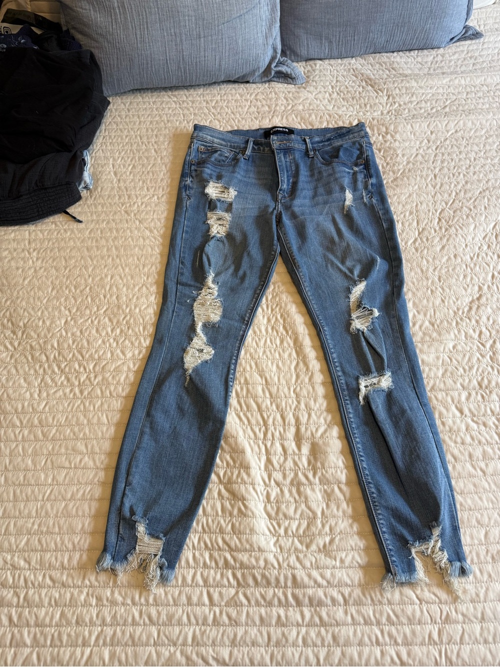 Express Stretch Performance Ankle Legging Jeans Size 12 Distressed Raw Hem